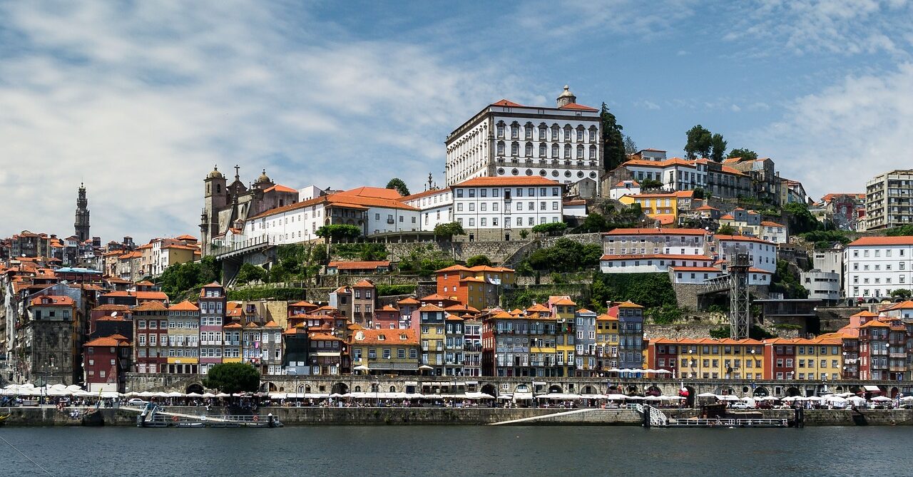 Porto-traveltips-featured-image